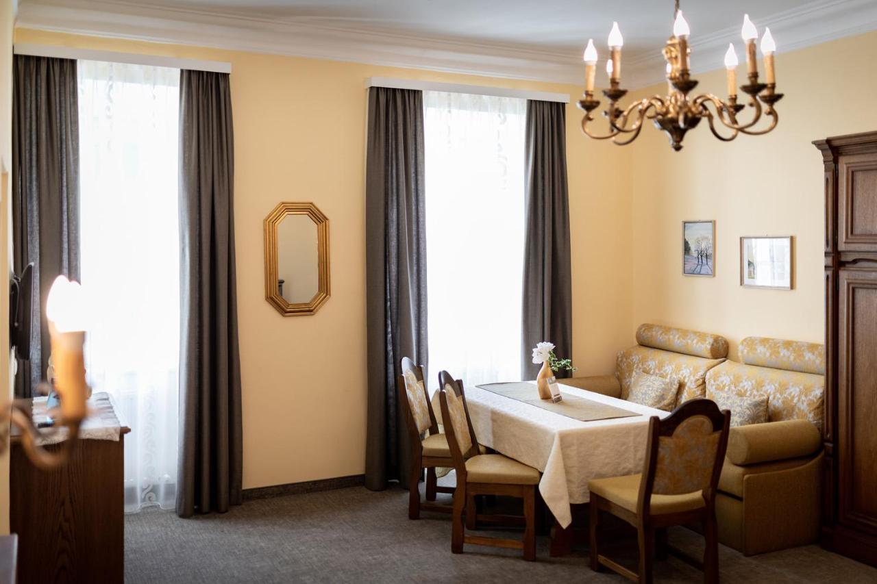 Schlosshotel Mitterhart سشواز المظهر الخارجي الصورة